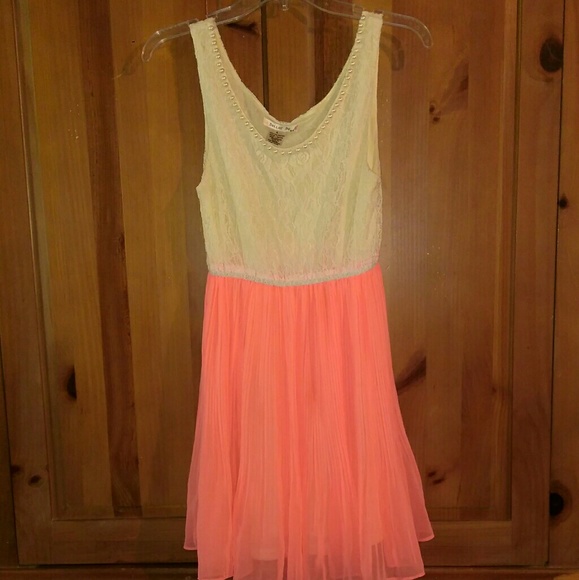 Sold - Picture 2 of 8